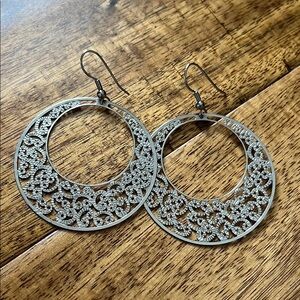 Elegant Silver Filigree Earrings